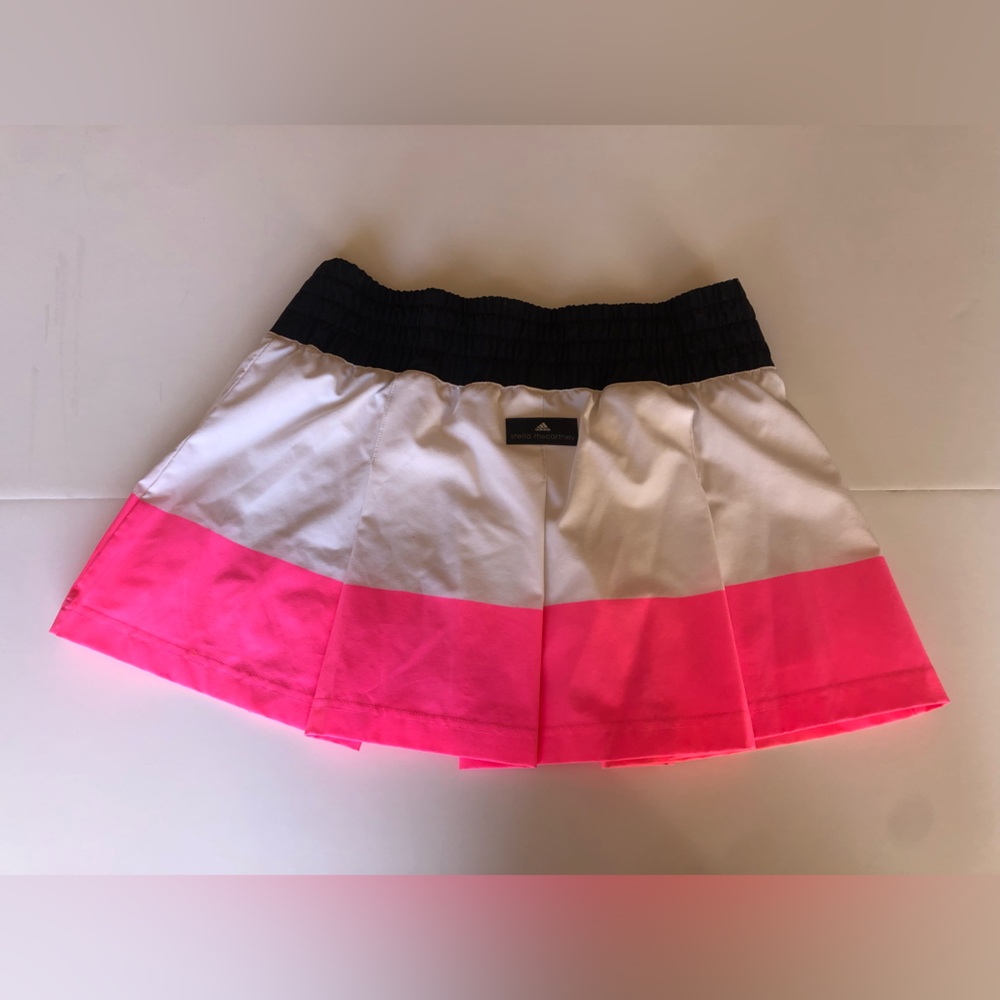 Adidas by Stella McCartney skirt pink white black size small. Perfect condition